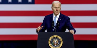 02 Joe Biden Lead