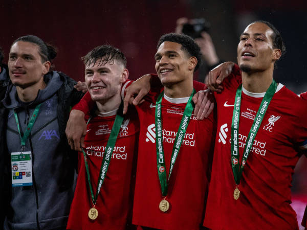 virgil-van-dijk-bangga-dengan-para-pemain-muda-liverpool