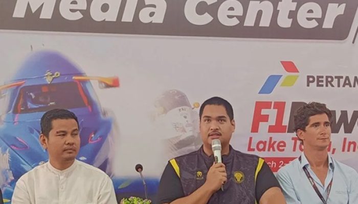 menpora-bersama-imi-lakukan-talent-scouting-pebalap-powerboat