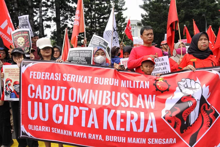 Peringati Hari Buruh 2024, Ini 2 Tuntutan Utama Saat Demo