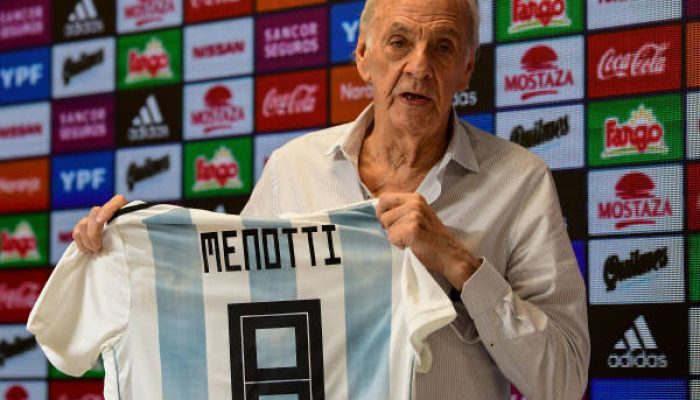 argentina-berduka,-cesar-luis-menotti-meninggal-dunia-pada-usia-85-tahun