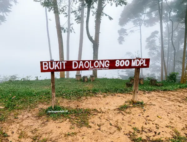 Trekking ke Bukit Daolong Sentul via Cibuluh