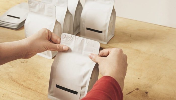 mengenal-teknik-packaging-untuk-usaha-grosir-snack-kiloan-atau-repacking-snack