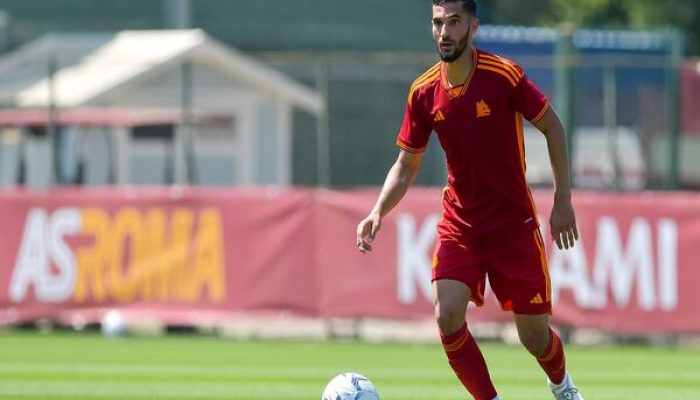 akan-dijual-as-roma,-dua-klub-timur-tengah-bidik-houssem-aouar