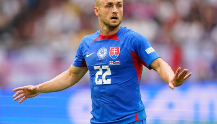 tampil-cemerlang-di-euro-2024,-liverpool-bidik-stanislav-lobotka