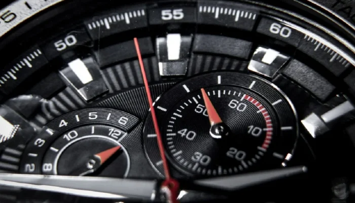 chronograph-dan-geneva-seal,-warisan-tradisi-arloji-swiss