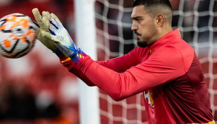 tandatangani-kontrak-empat-tahun,-arijanet-muric-resmi-gabung-ipswich-town