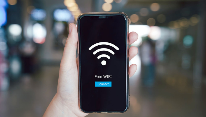 tips-agar-tetap-aman-saat-gunakan-wifi-publik