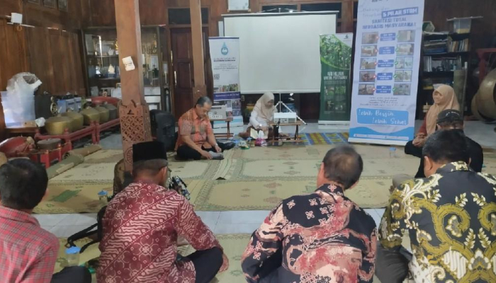 warga-tempursari-sleman-ikuti-bimtek-stbm-pengelolaan-air-minum