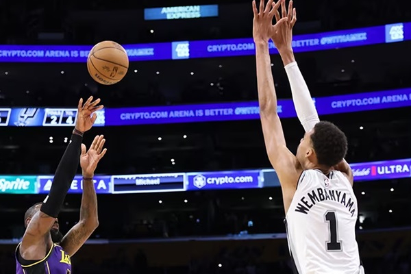 victor-wembanyama-akan-menyamai-kehebatan-james-dan-durant