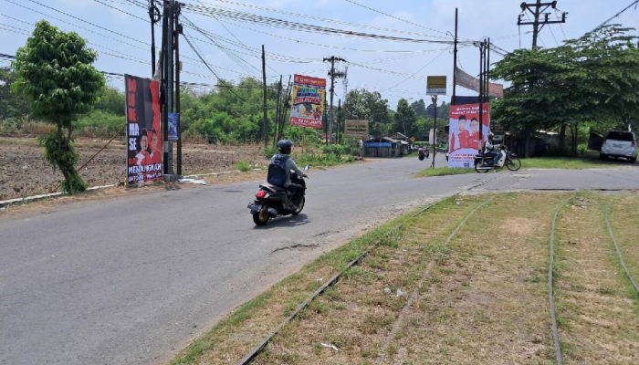 alat-peraga-kampanye-dan-dampak-lingkungan
