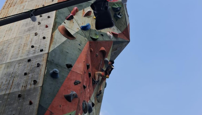 jaring-atlet,-forum-alumni-sispala-jakarta-gelar-lomba-panjat-dinding