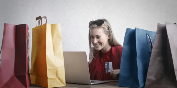 Jadi Tren Anak Muda Indonesia, Apa itu Doom Spending?