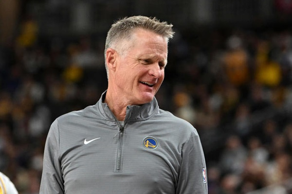 stephen-curry-cedera,-begini-penjelasan-steve-kerr
