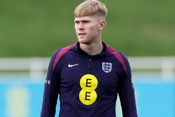 lewis-hall,-dari-debut-di-chelsea-hingga-peluang-di-timnas-inggris