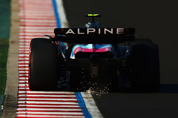 tim-alpine-sepakat-gunakan-pasokan-mesin-dari-mercedes