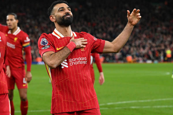 soroti-lambatnya-proses-negosiasi,-mohamed-salah-siap-bertahan-di-liverpool