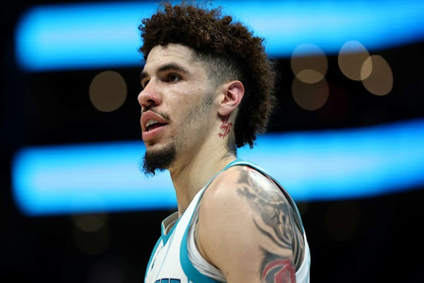 bobby-portis-puji-permainan-gemilang-lamelo-ball