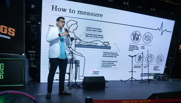 peringati-hari-aids-sedunia,-digelar-pemeriksaan-kesehatan-gratis-untuk-warga