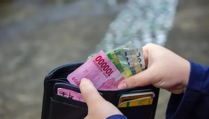 ump-sulawesi-tenggara-2025-alami-kenaikan-6,5%-jadi-segini