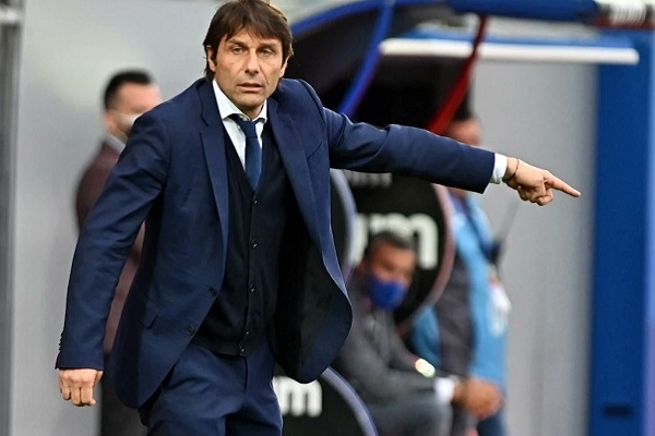 demi-scudetto,-antonio-conte-minta-napoli-rekrut-dua-pemain-rival