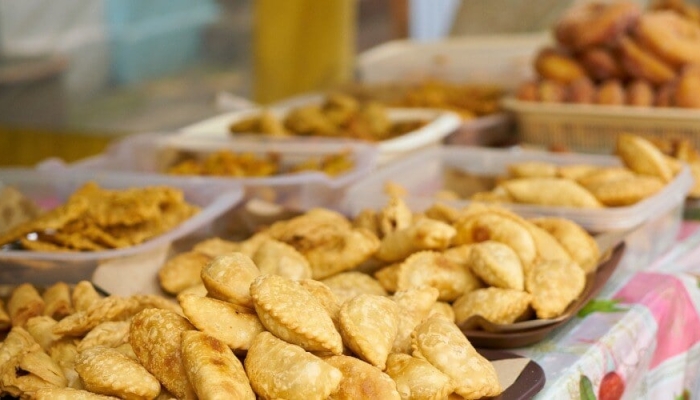 5-rekomendasi-lokasi-jajanan-pasar-tradisional-di-jabodetabek-yang-wajib-dicoba