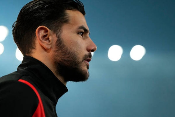theo-hernandez-selangkah-lagi-perpanjang-kontrak-dengan-ac-milan