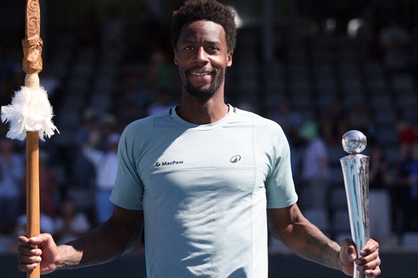 bungkam-zizou-bergs,-gael-monfils-torehkan-tinta-emas-di-auckland