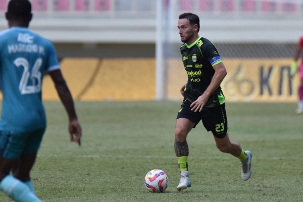 persib-banyak-dirugikan,-marc-klok-syukuri-raihan-satu-poin