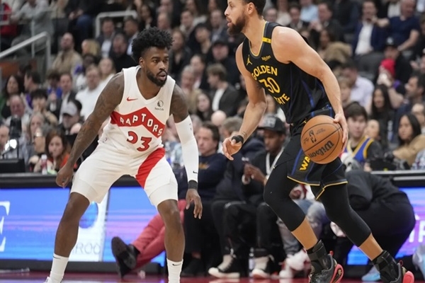 raptors-atasi-warriors-untuk-hentikan-kekalahan-beruntun