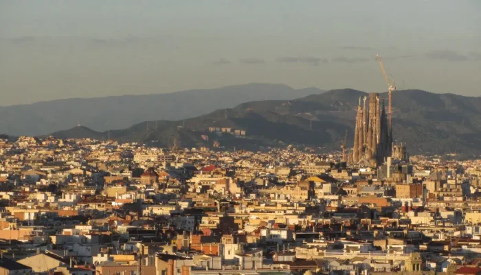 cantik-nan-unik!-ini-5-fakta-kota-barcelona,-spanyol