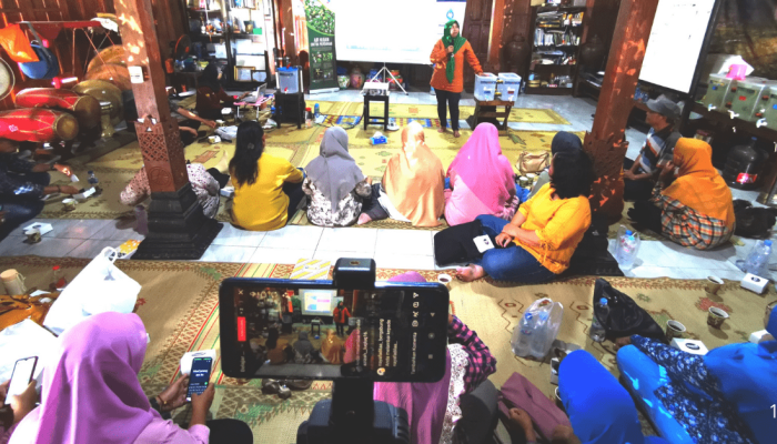 silaturahmi-dan-edukasi-air-hujan-bersama-kelompok-tani-sekarsari-di-sekolah-air-hujan