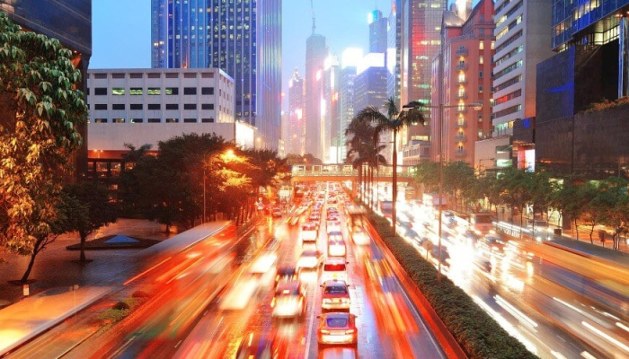 strategi-driver-ojol-atasi-macet-saat-jam-ngabuburit-&-buka-puasa