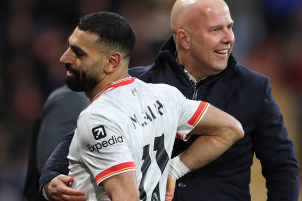 kreativitas-jadi-kunci,-arne-slot-bicara-peran-mohamed-salah-di-masa-depan