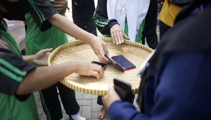 cerita-unik-dari-klg:-lepas-dari-gadget,-anak-keasyikan-dengan-permainan-tradisional