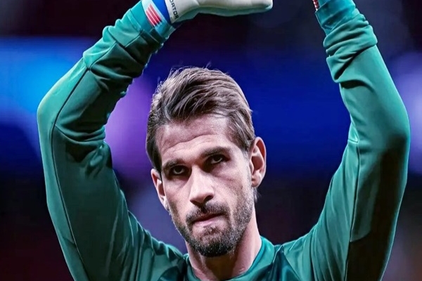 gantikan-milinkovic-savic,-torino-incar-kiper-terpinggirkan-lazio