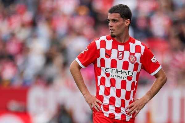 atletico-madrid-menyerah-dalam-perburuan-servis-defender-girona