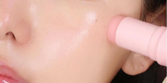Rekomendasi Balm Stick Multifungsi Untuk Wajah Glowing Alami