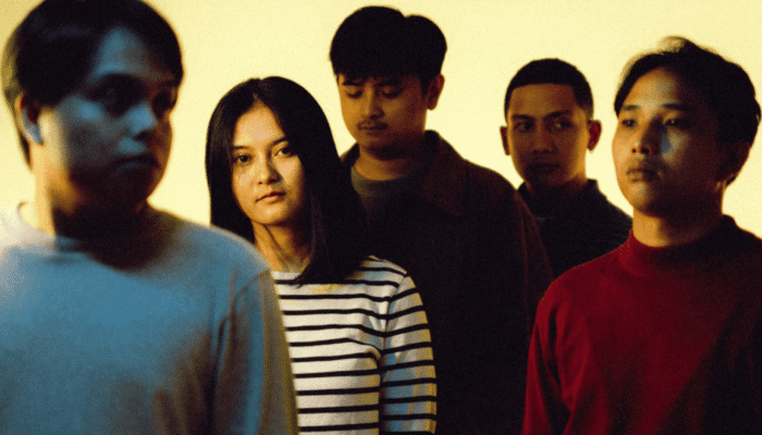 rrag-luncurkan-single-dan-video-musik-sebentar-bersama-kolibri-rekords