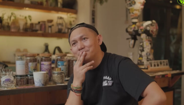 pepeng-dan-kemerdekaan-buka-kedai-kopi