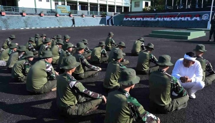 ingar-bingar-“anak-nakal”-yang-dikirim-ke-barak-militer,-begini-saran-pakar