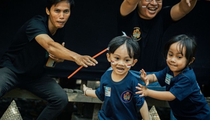 stafsus-komdigi:-mencegah-kecanduan-gadget-pada-anak-perlu-sinergi-pemerintah-dan-komunitas