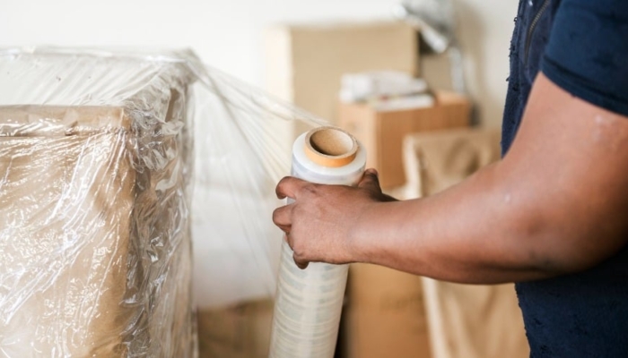 6-tips-kirim-perabot-kayu-agar-tidak-lecet-saat-dikirim