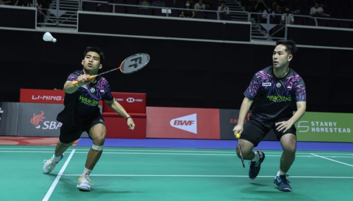 sabar/reza-berjuang-hingga-mimisan-sebelum-kalah-di-singapore-open