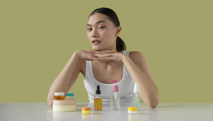 memasuki-usia-25-tahun,-5-produk-skincare-ini-wajib-dimiliki
