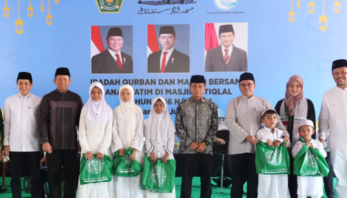 berkah-iduladha,-1.500-anak-yatim-makan-bergizi-bersama-kemenag-ri-di-masjid-istiqlal