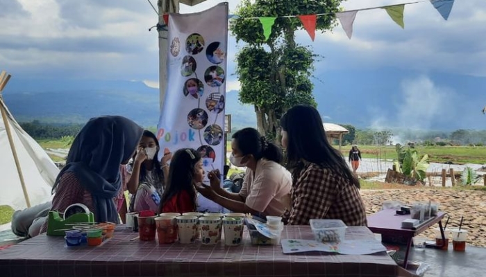 main-di-luar:-komunitas-yang-digagas-para-guru-untuk-mengajak-siswa-bermain-saat-liburan