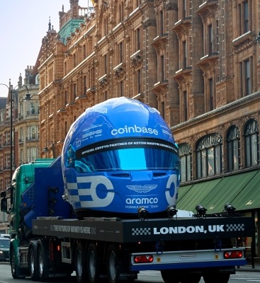 kolaborasi-coinbase-dan-aston-martin-aramco-formula-one