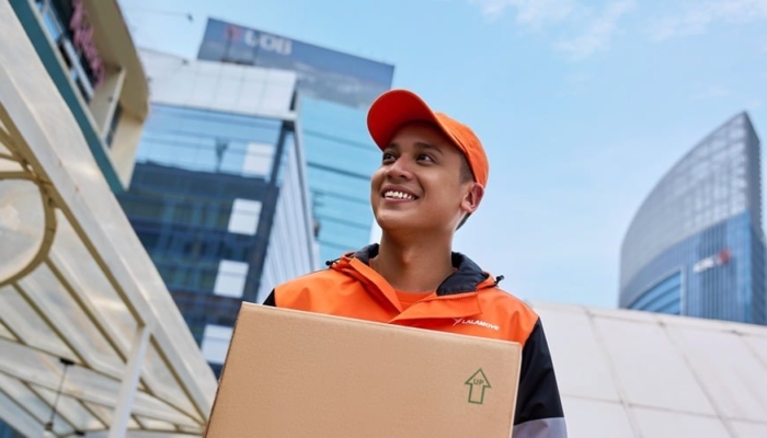 mengantar-barang,-menjemput-mimpi,-perjalanan-driver-lalamove-dan-perannya-bagi-umkm-indonesia