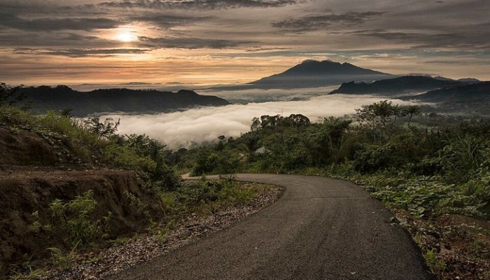 desa-simego:-menjelajahi-desa-tertinggi-di-jawa-tengah-yang-tersembunyi-di-atas-awan